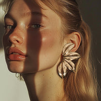 COWRIE EARRING