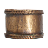 WIDE VINTAGE CUFF WITH CHAIN DETAIL