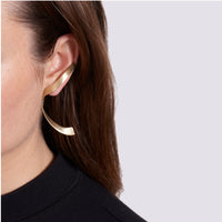 RIBBON EAR CLIMBER