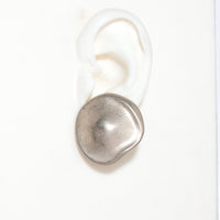 VINTAGE MATTE SILVER CLIP EARRING