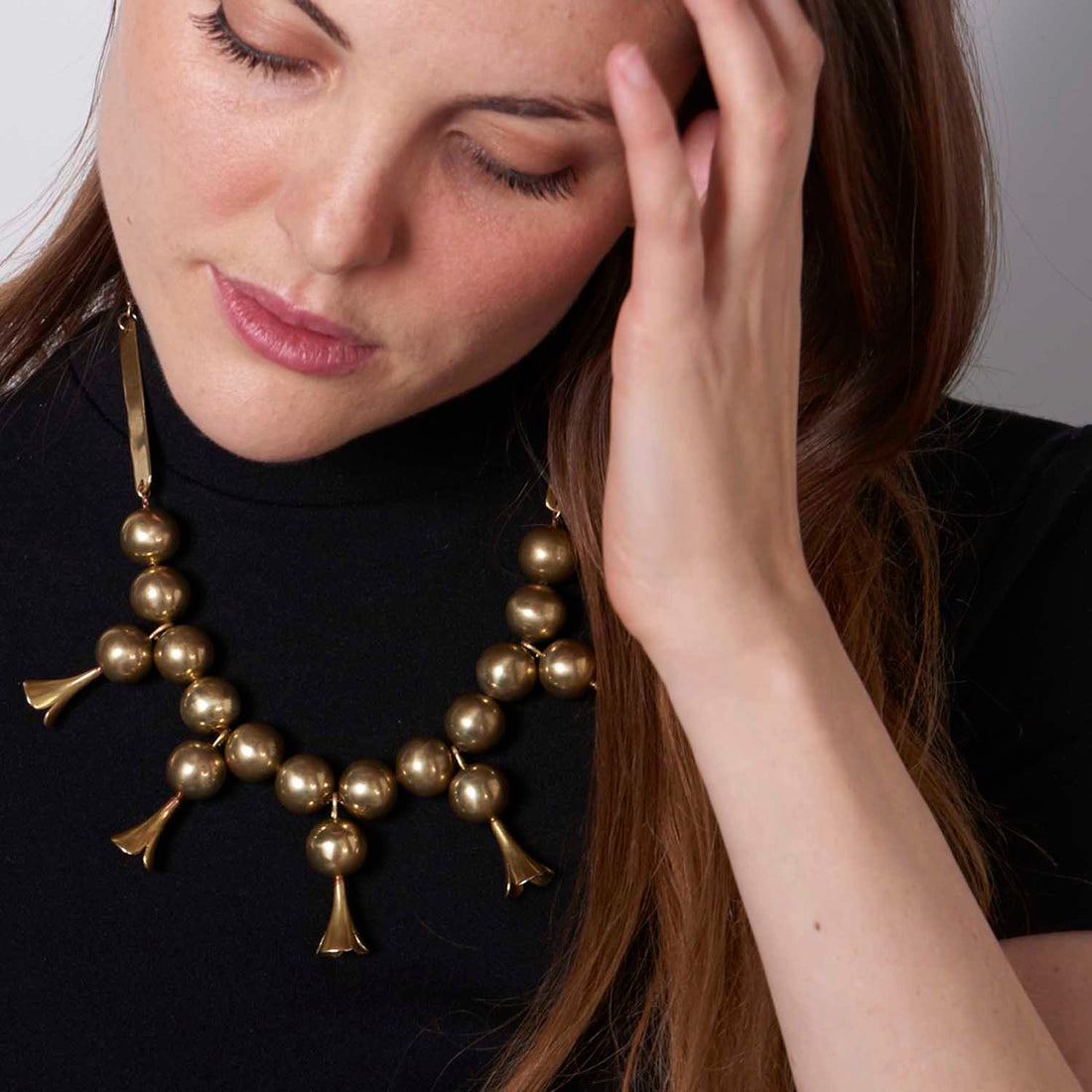 ARAVAIPA NECKLACE