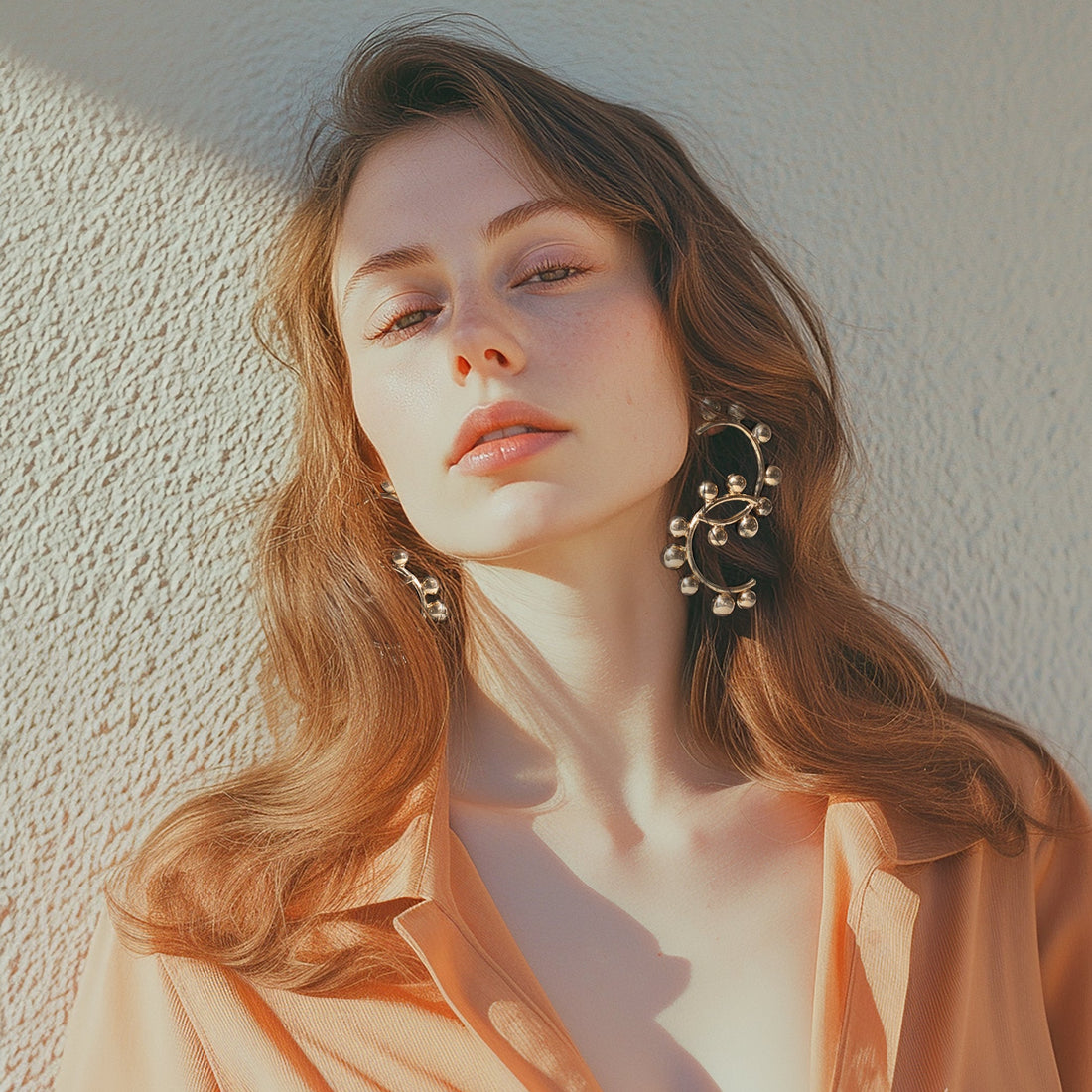 CREST EARRING