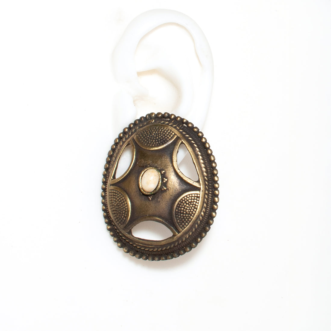 SOUTHWEST OVAL EARRING