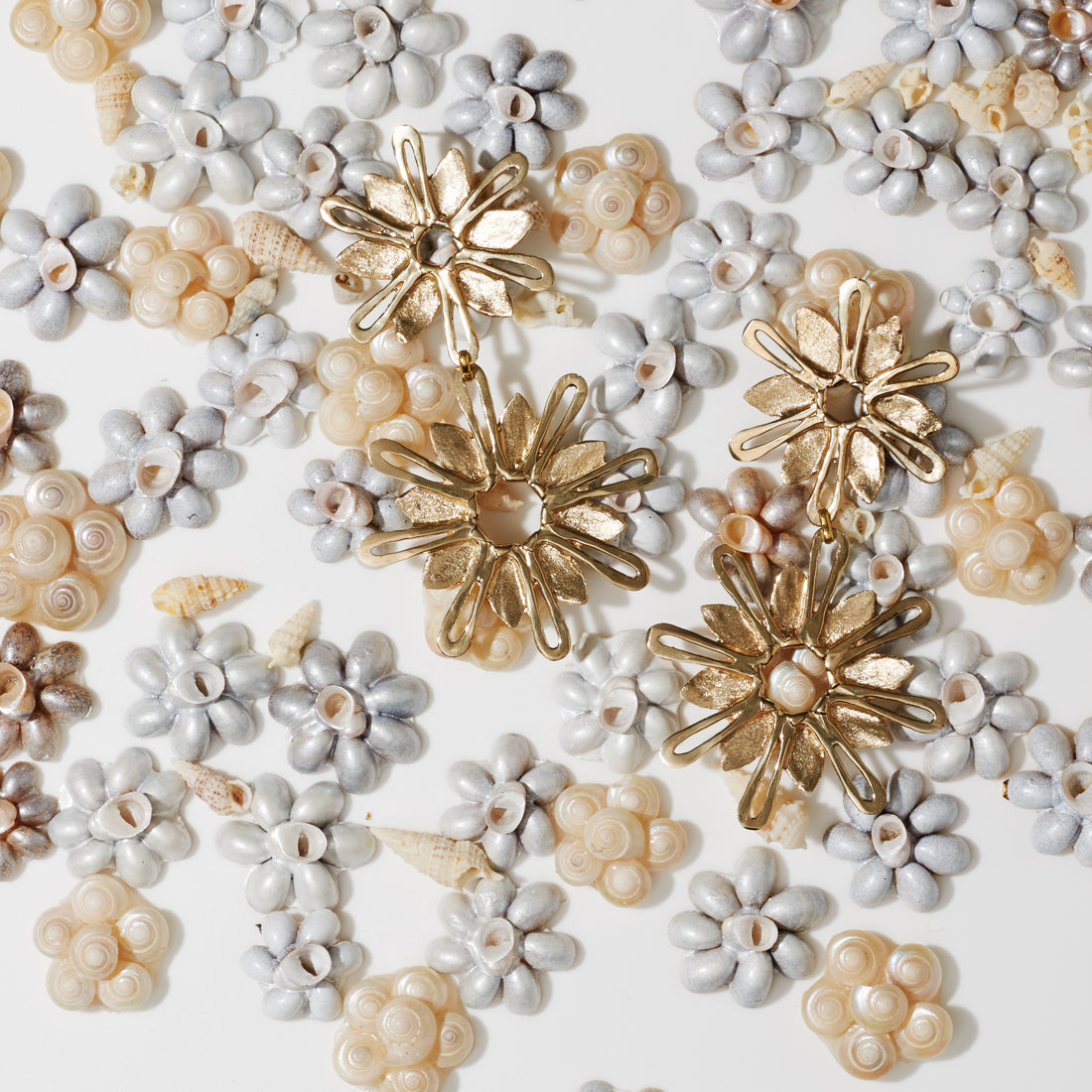 PAVILION EARRING