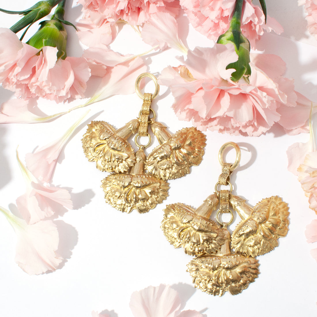 CARNATION EARRING