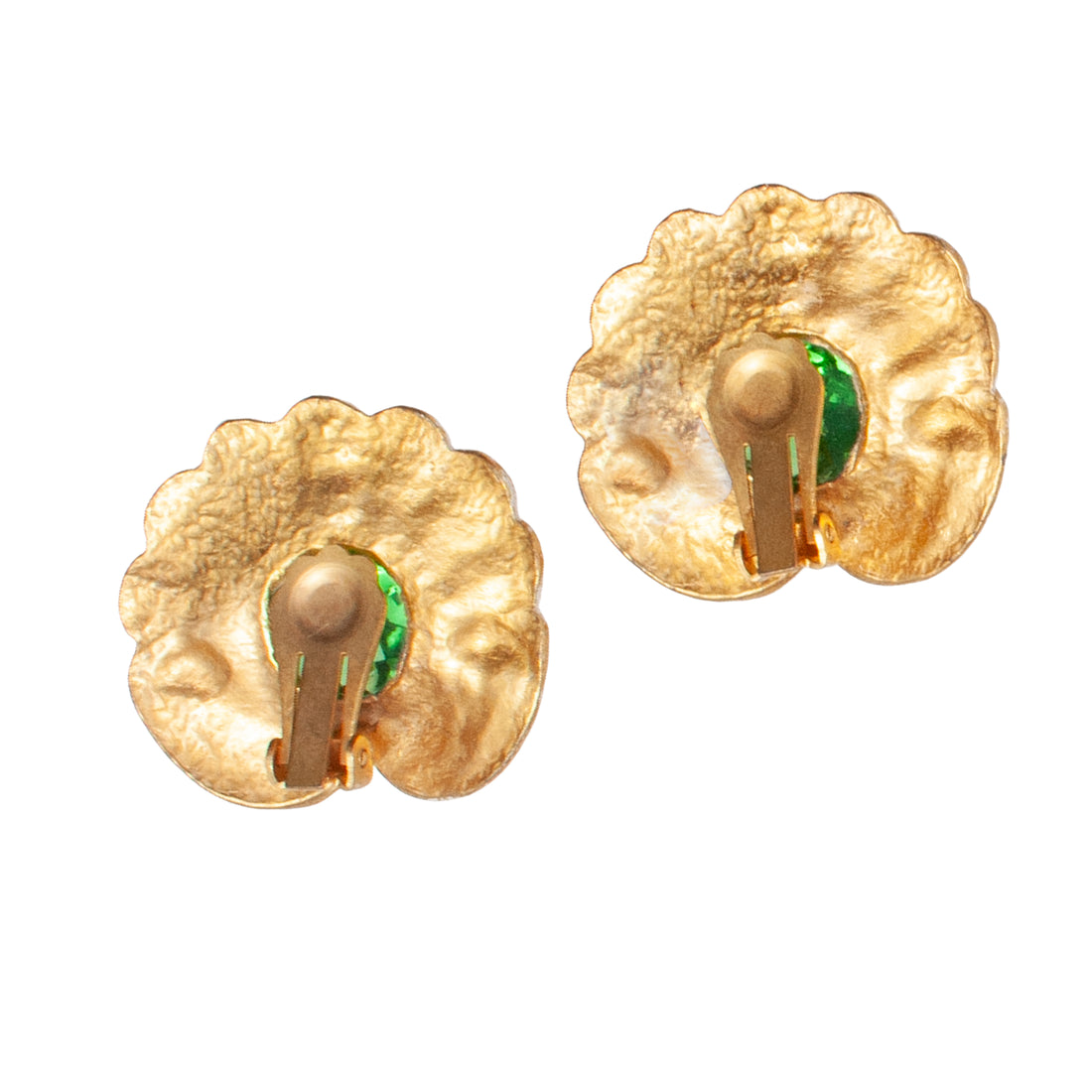 VINTAGE PERIDOT STONE SHELL CLIP EARRING